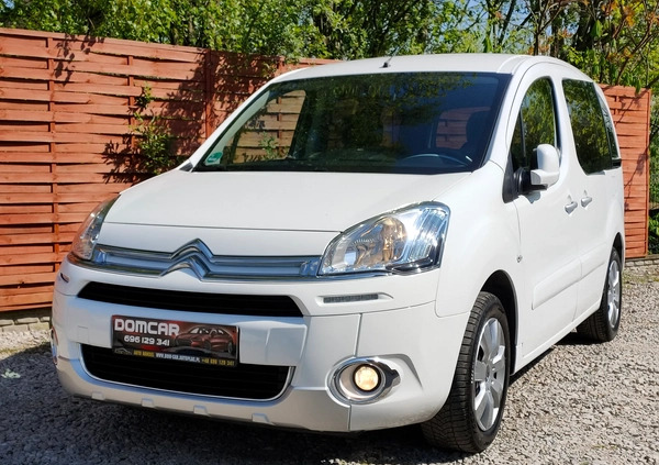 Citroen Berlingo cena 30900 przebieg: 178740, rok produkcji 2014 z Płock małe 466